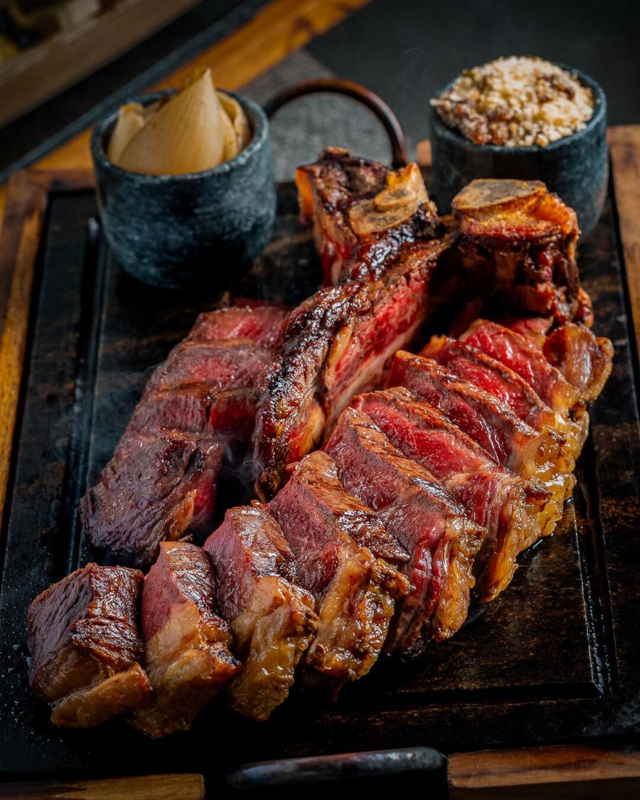Urus Brazilian Steakhouse | A melhor experiência em carnes nobres foto 5