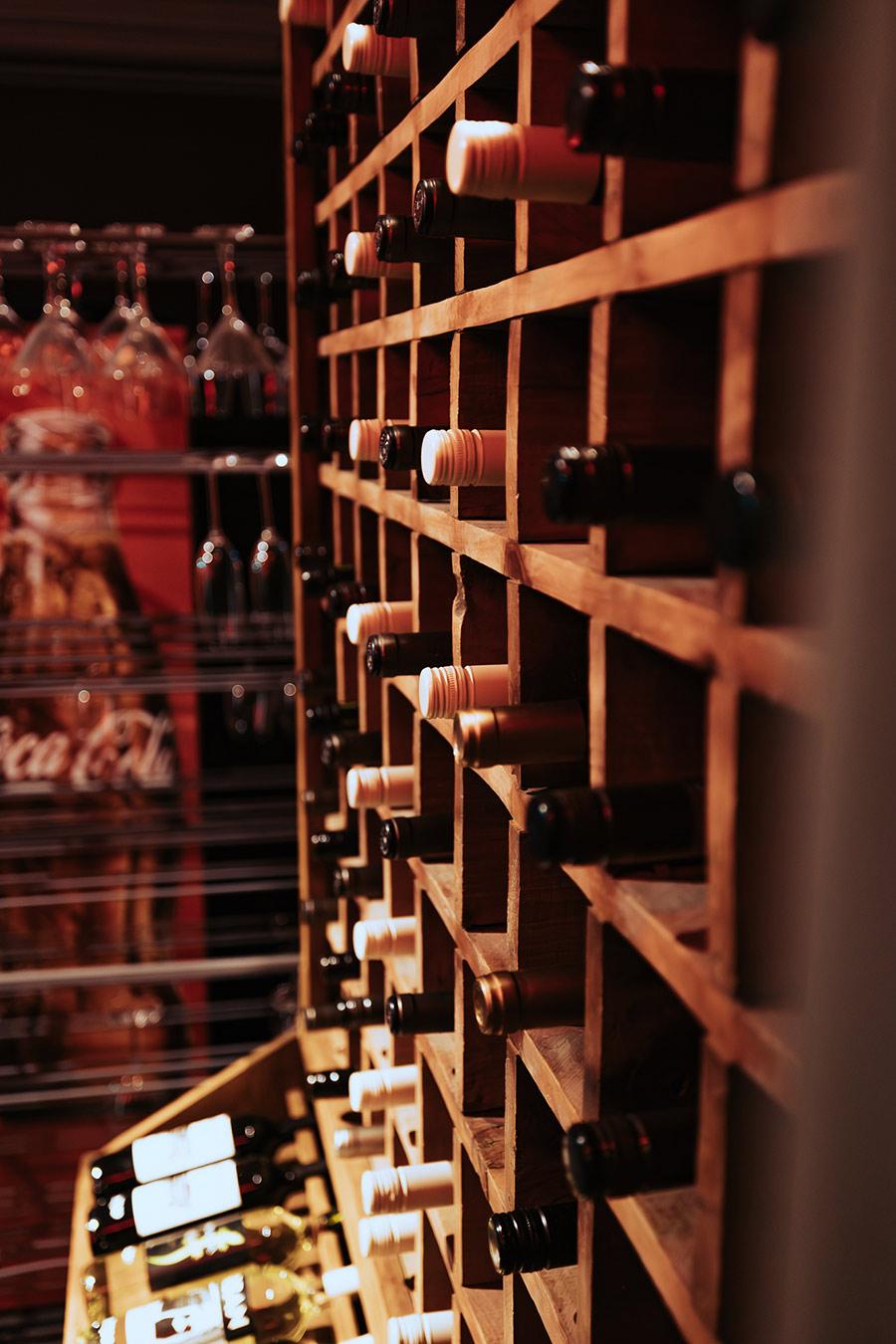 Pinot Wine Bar